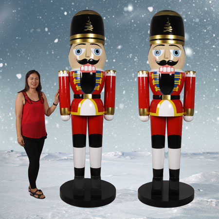 Life Size Nutcracker | Outdoor Nutcracker | Giant Nutcracker